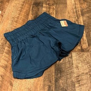 NWT fp movement by free people athletic skirt - medium